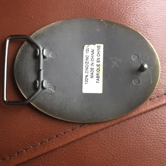 Buckle - Picture 4 of 4